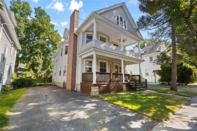 Photo - 15-17-17 Roosevelt St