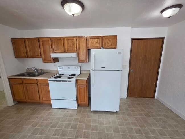 Photo - 153 E 2nd St Unidad Apt 4