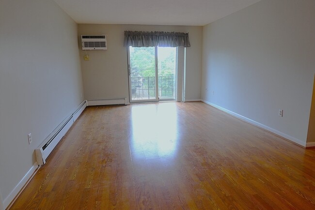 Photo - 358 Broadway Condo Unit 22