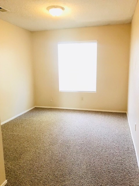 2702 Gosford Rd Unit 2702-A