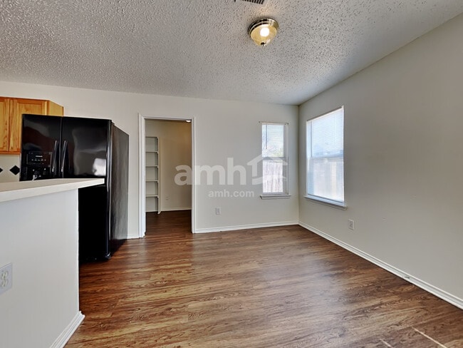 Photo - 4809 Palm Ridge Dr