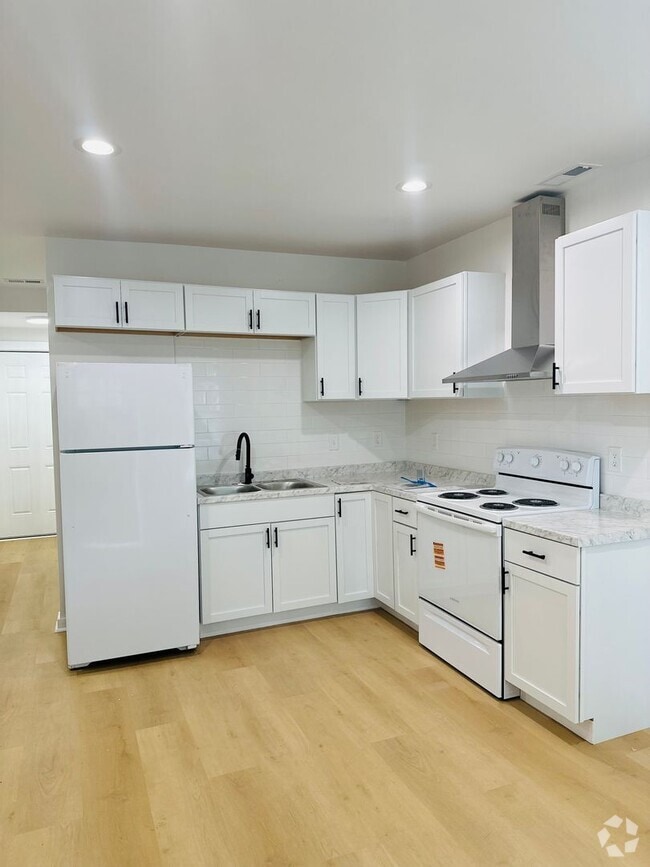 Building Photo - 525 Smith St Rental