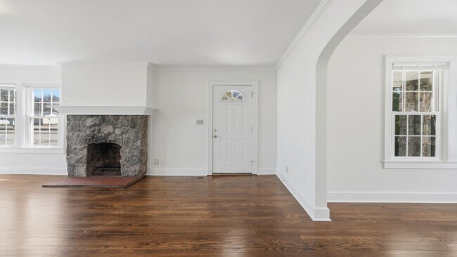 Photo - 3 bedroom White Oak home available NOW!