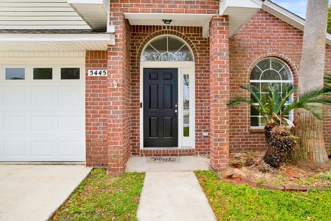 Photo - 3 Bedroom Scenic Heights Home