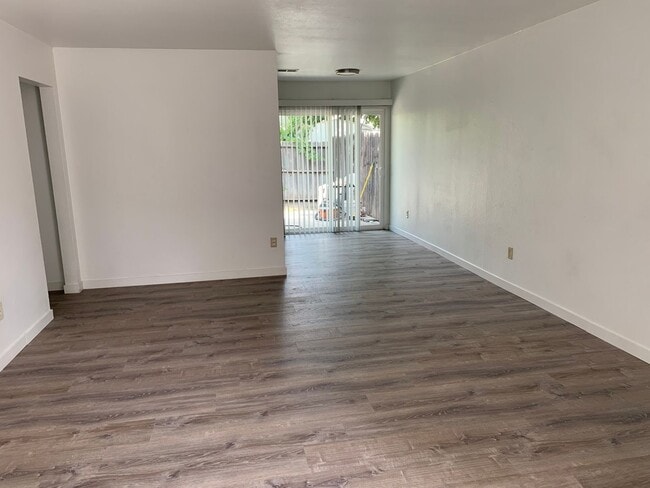 Photo - 2915 PARK Unit C