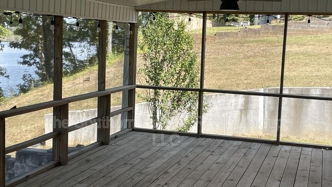 Photo - 609 Lakewood Dr