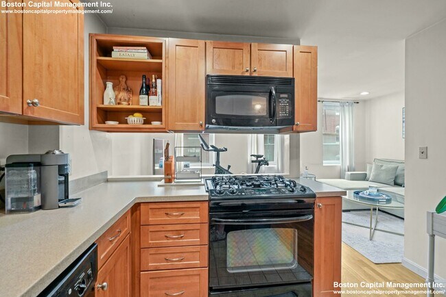 198 Endicott St Unit 3