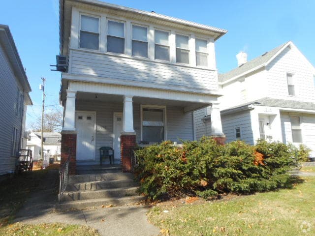 Building Photo - 2 BR Apartment near Franke Park