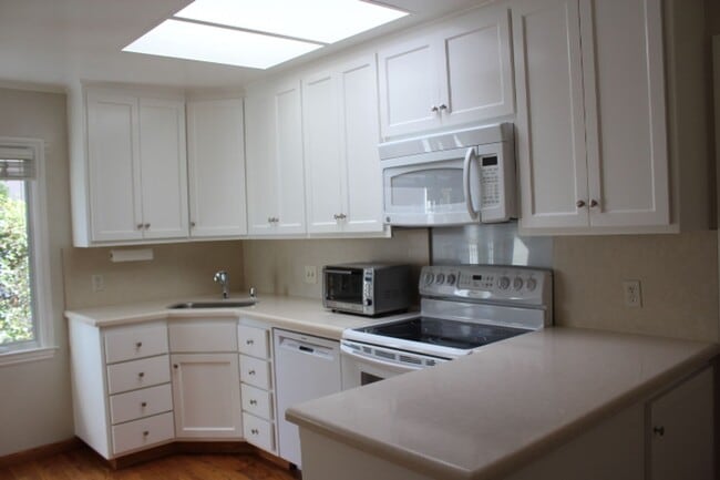 Photo - Charming Baywood Knolls Home  in San Mateo