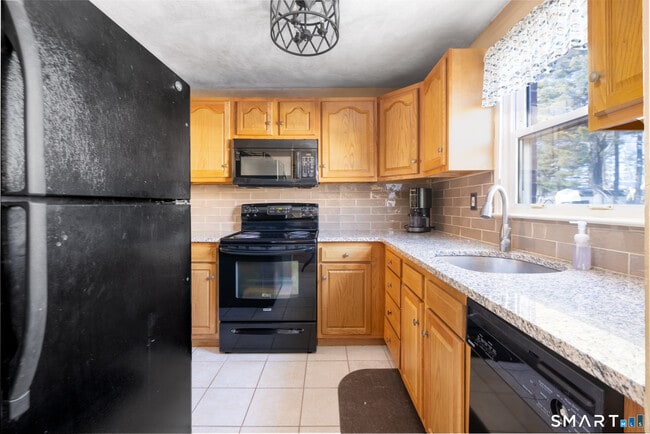 Photo - 53 Hiltbrand Rd Unit APT 3-3