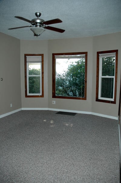 Photo - 1115 E Burlington St Unit 1115