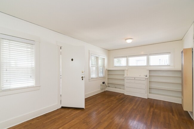 Photo - 1718 Unit 1718