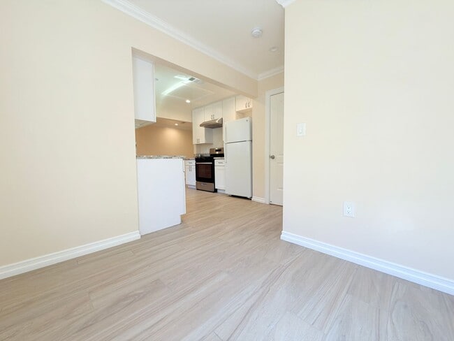 Photo - Modern 2BD/2BA ADU in Prime Toluca Terrace Location