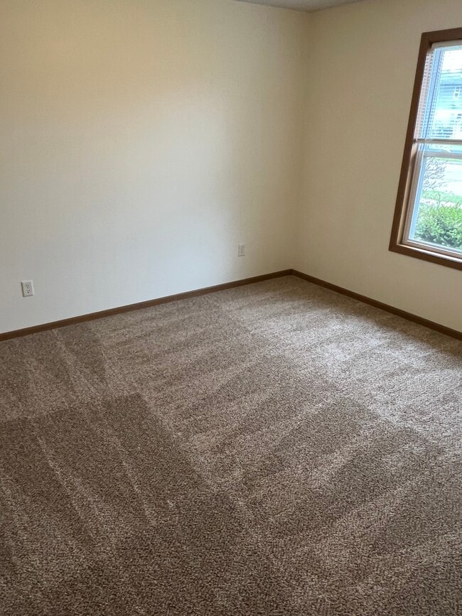 1280 Sequoia Ct Unit B