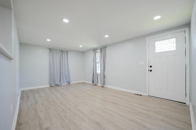 Photo - 50 Fowler Ave