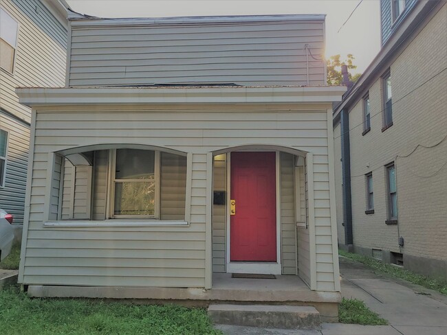 2 Bedroom home in Price Hill - 2 Bedroom home in Price Hill