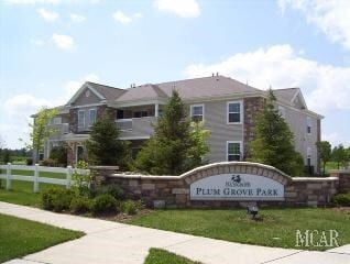 Principal - Plum Grove Apartamentos