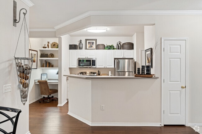 Grace - 1BR, 1BA - 734SF - Kitchen - The Lodge at Crossroads