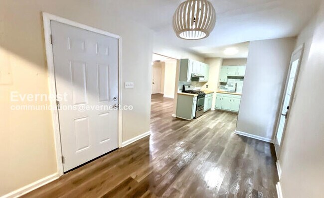 Photo - 1110 Fernway Cir