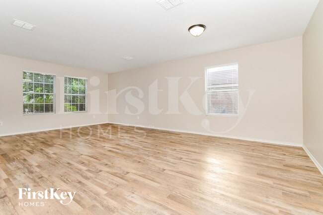 Photo - 2801 Spencer Cir