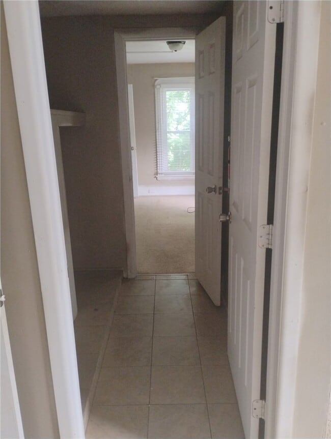 Photo - 1018 Hall St