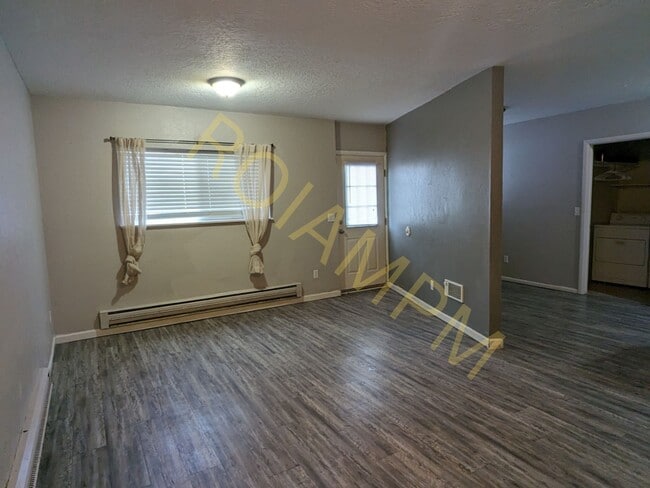 Photo - 5033 Hawthorne Rd Unit 2