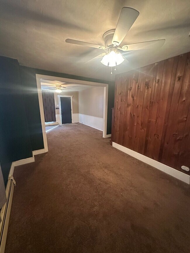 Photo - 451 Cherry St