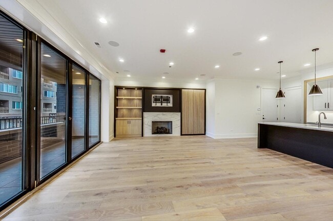 Photo - 4920 N Lincoln Ave Unit 4N