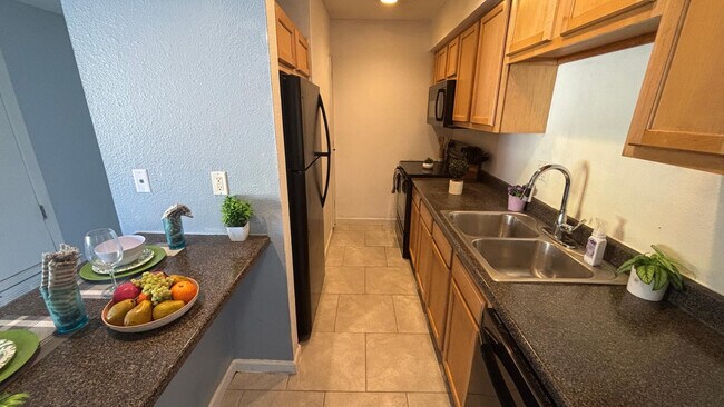 Photo - 1130 E Butler Dr Unidad Apt B4