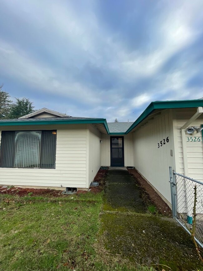 Photo - 3526 SE 118th Ave