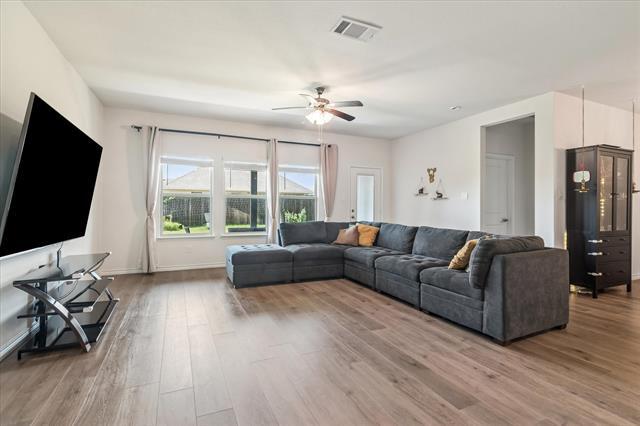 1310 Blossom Ct Dr