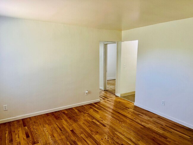 Photo - Crisp Duplex, offstreet parking, great backyard too. Unit 7641