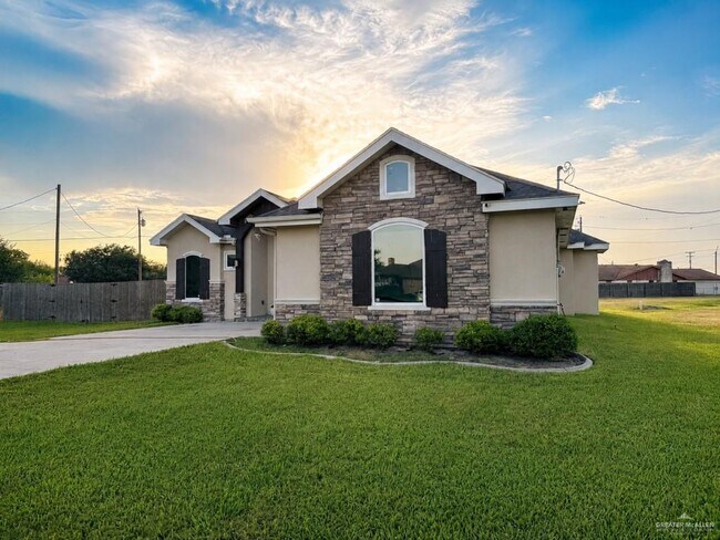 34 Ginko Dr
