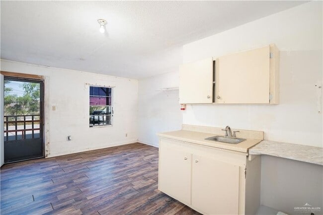 Photo - 130 N Texas Ave Unit 4