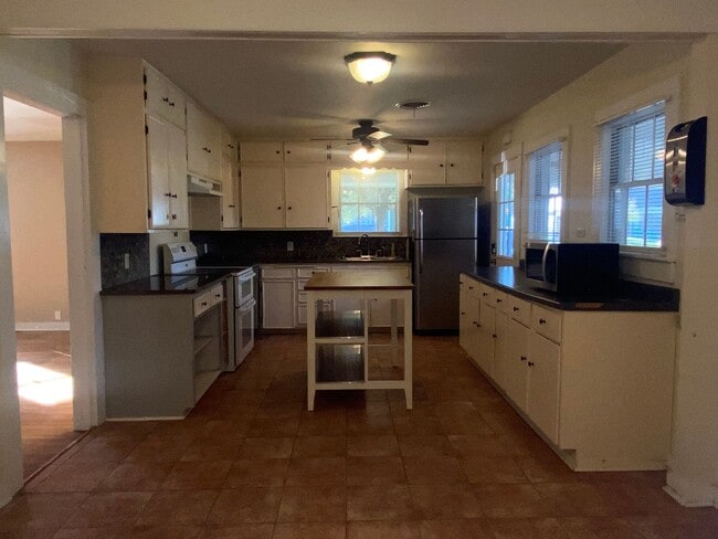 Photo - 3 BEDROOM, PLUS OFFICE, BELTON ISD