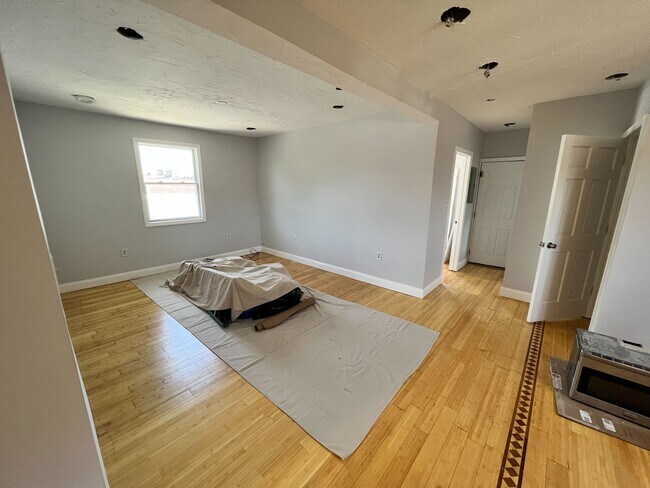 Photo - 145 Surrey St Unit 1