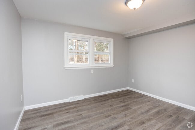 2BR, 1BA