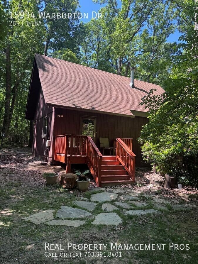 Photo - 15934 Warburton Dr