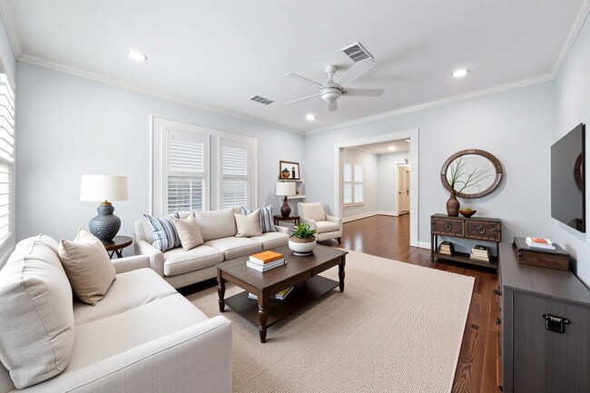 Photo - 907 W Melwood St Casa