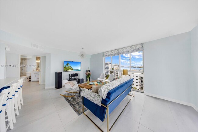 Photo - 1688 West Ave Unidad 801