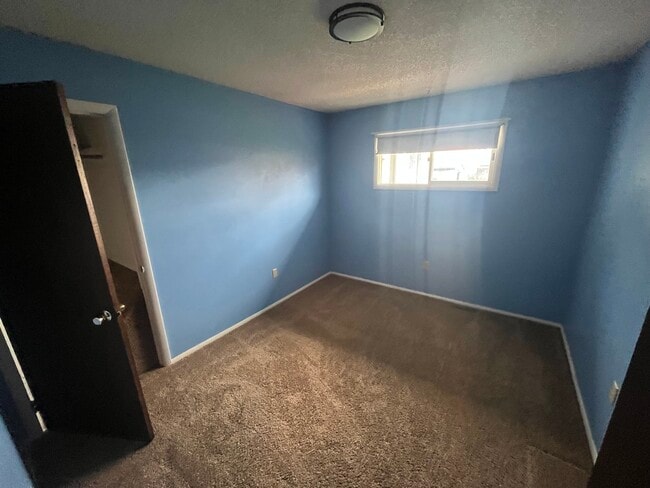 Bedroom 2 - 303 E Gallatin Ave