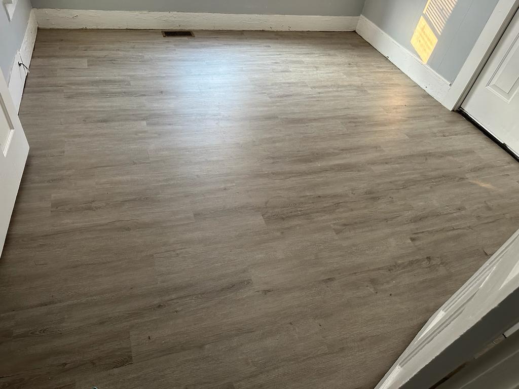 Photo - 359 Ellerman St