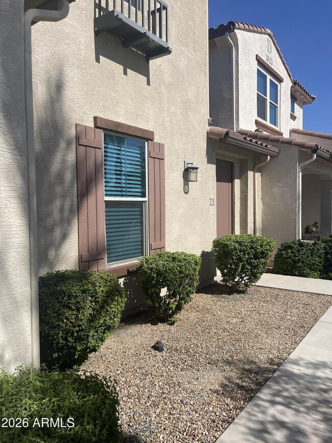 Building Photo - 3855 S McQueen Rd