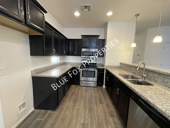 Photo - 8721 N Black Pine Dr