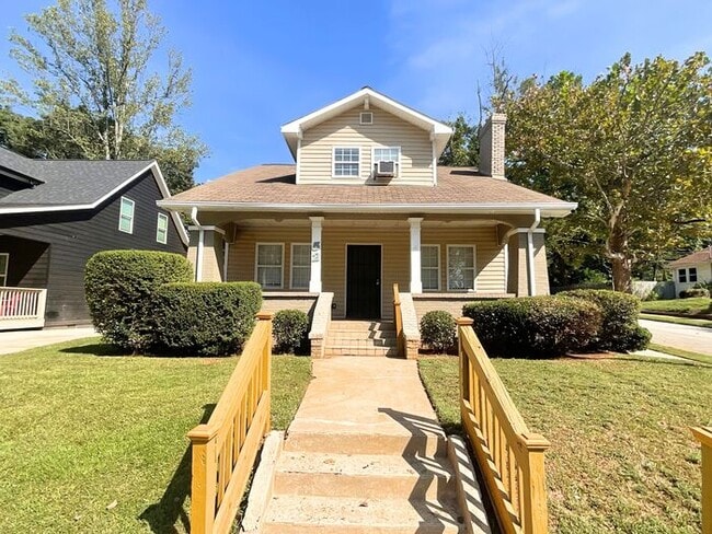 Beautiful Brand New Single Family Home: 4Bedroom/ 3Bath