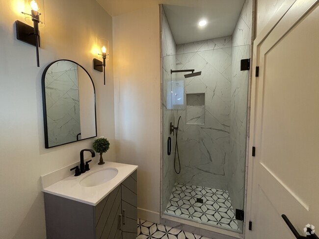 Building Photo - 14381 Maclay Ct Rental