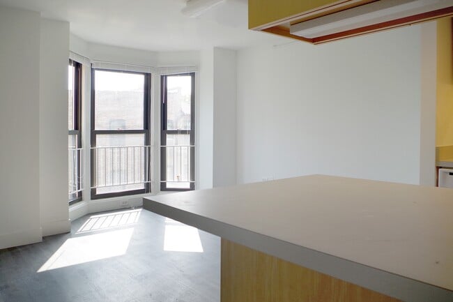 Photo - 1400 E. 57th Street