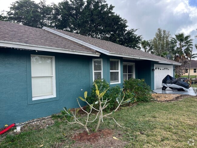 Building Photo - 15362 94th St N Rental