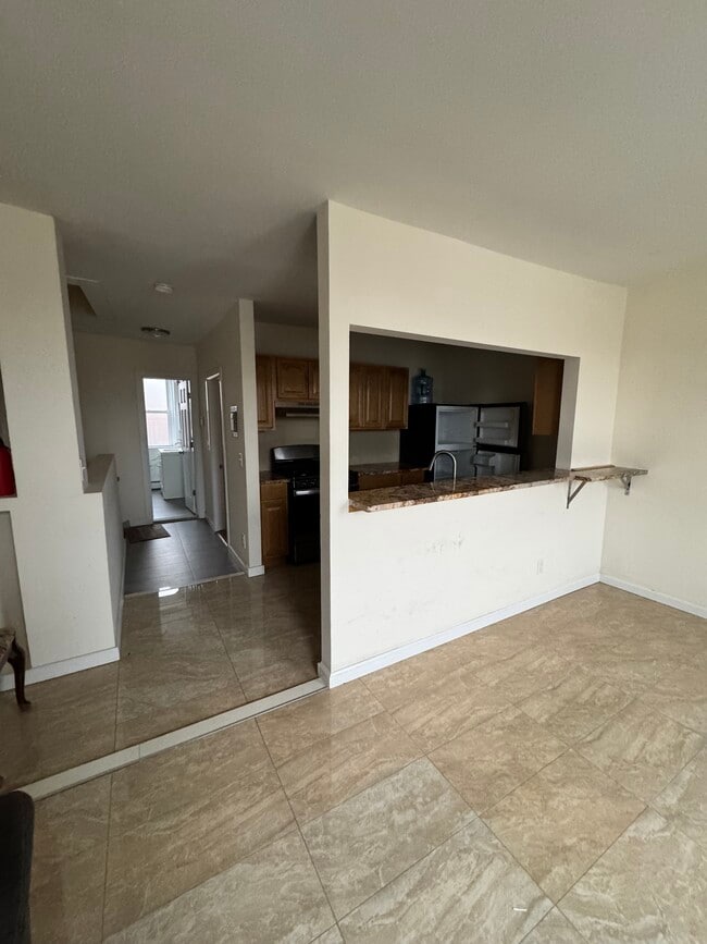 Photo - 296 Mill St Unit 2