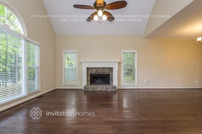 Photo - 918 Feather Creek Ln